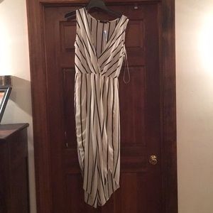 3/4 romper, black and white